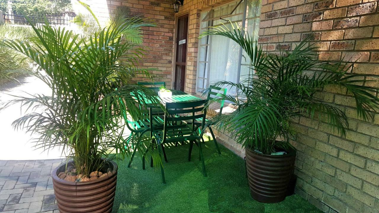 Ferienwohnung Sunshine Self Catering Mbombela Exterior foto